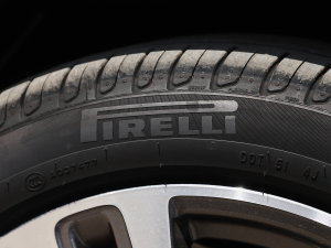 2023E 260 L \ ݆̥Ʒ