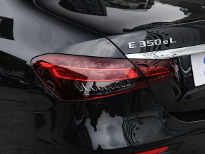 2023款奔驰E级新能源 E 350 e L插电式混合动力轿车