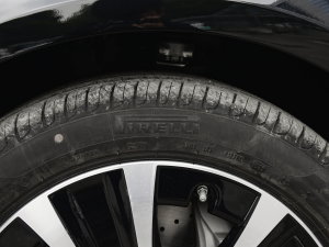 2023E 350 e L ʽτI܇ ݆̥Ʒ