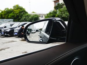 2023E 350 e L ʽτI܇ ^