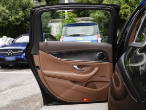 2023款E 350 e L插电式混合动力轿车 左后车门
