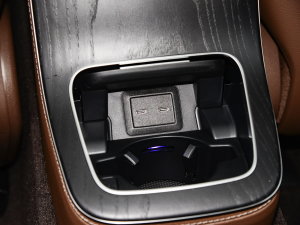 2023E 350 e L ʽτI܇ п؅^(q)