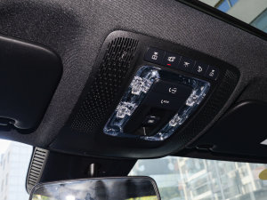 2023GLA 220 п؅^(q)