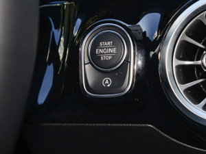 2023GLA 220 п؅^(q)