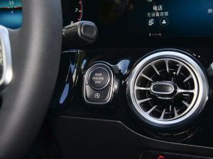 2023GLA 220 п؅^(q)