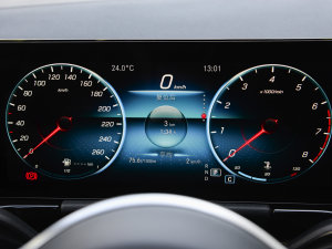 2023GLA 220 п؅^(q)