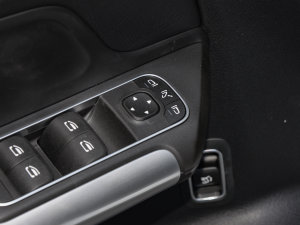 2023GLA 220 п؅^(q)