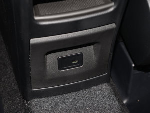 2023GLA 220 п؅^(q)