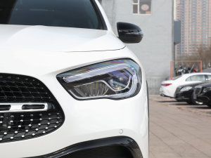 2023GLA 220 4MATIC ^