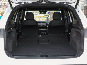 2023款GLA 220 4MATIC 空间座椅