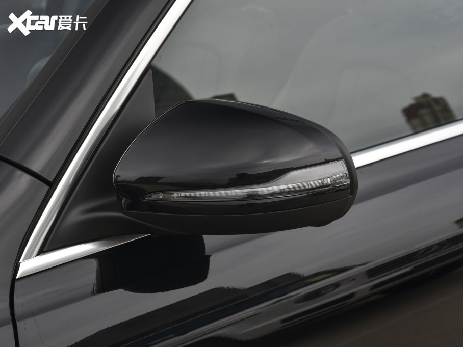 2023YGLB GLB 220 r