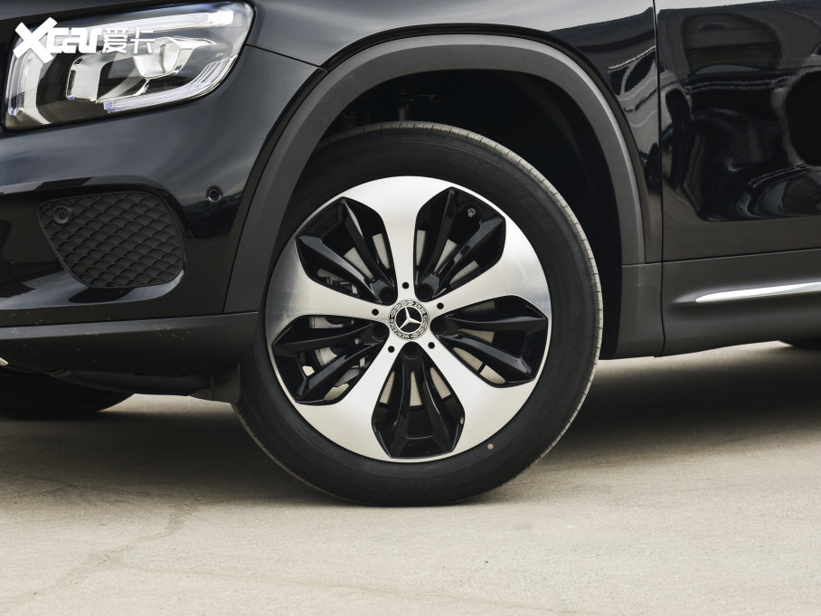 2023YGLB GLB 220 r