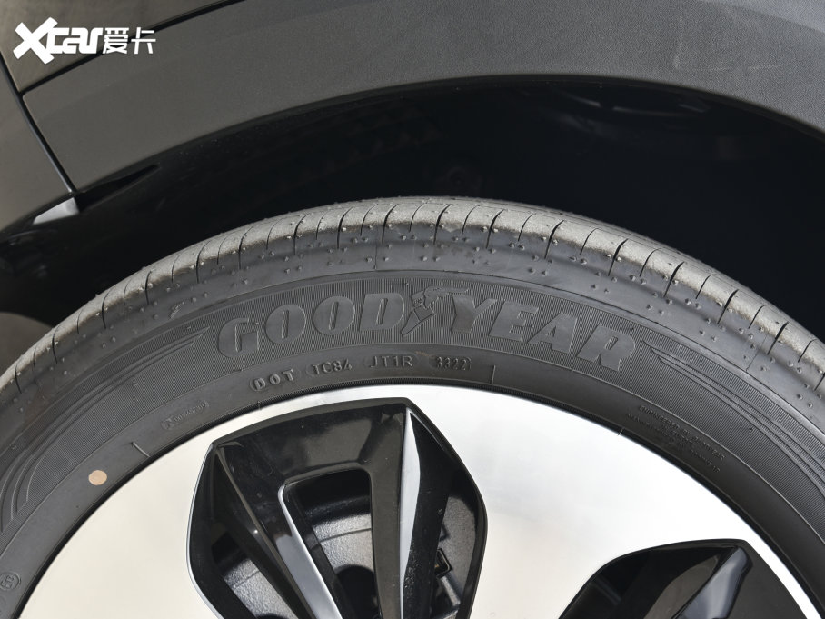 2023YGLB GLB 220 r