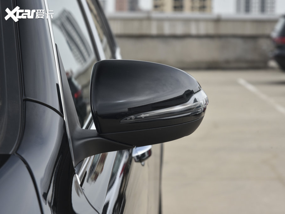 2023YGLB GLB 220 r