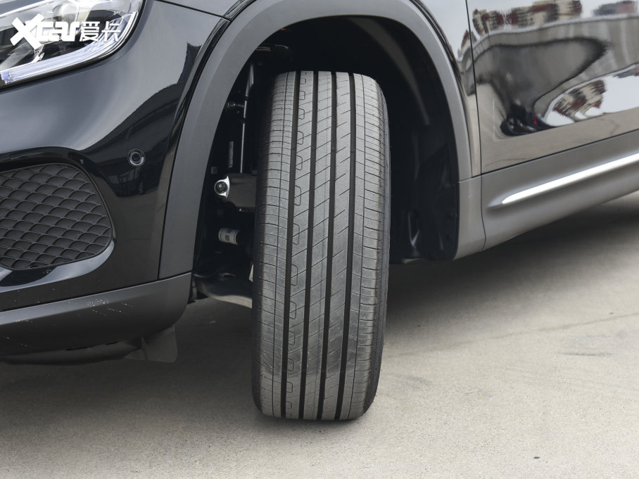 2023YGLB GLB 220 r