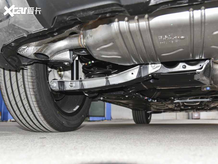 2023YGLB GLB 220 r