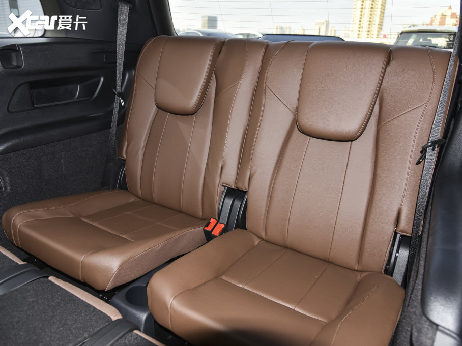 2023YGLB GLB 220 r