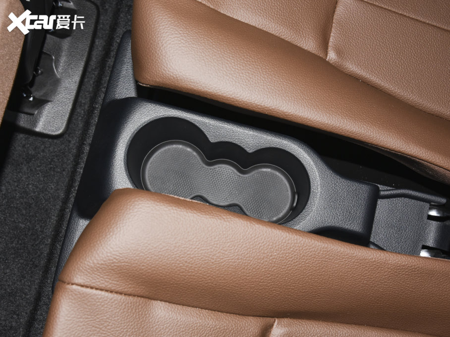 2023YGLB GLB 220 r