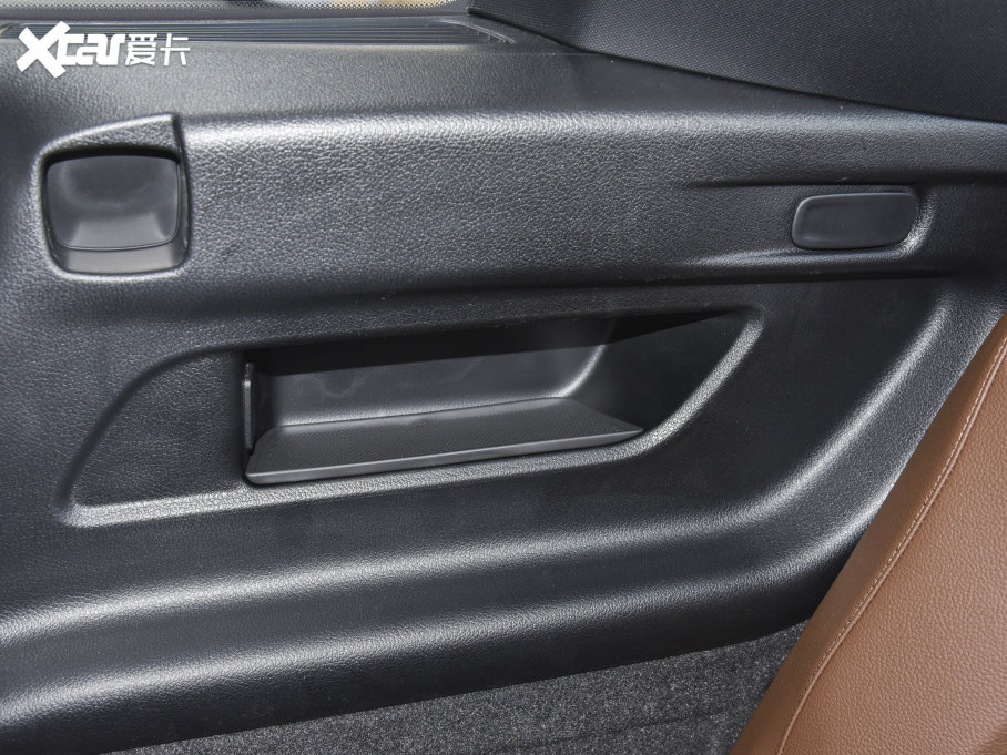 2023YGLB GLB 220 r