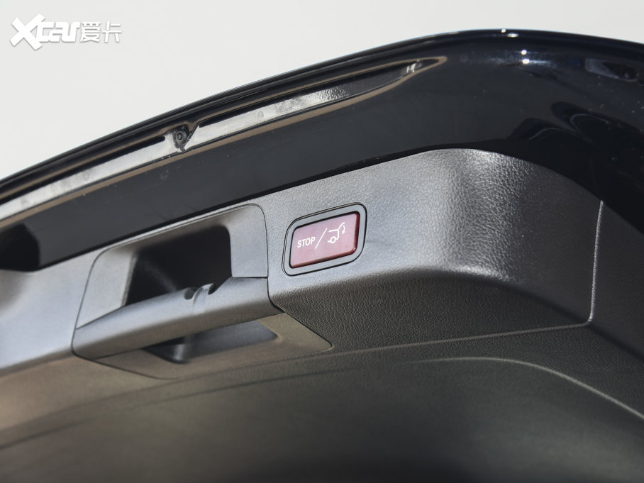 2023YGLB GLB 220 r