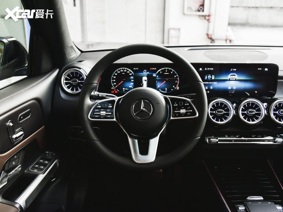 2023YGLB GLB 220 r