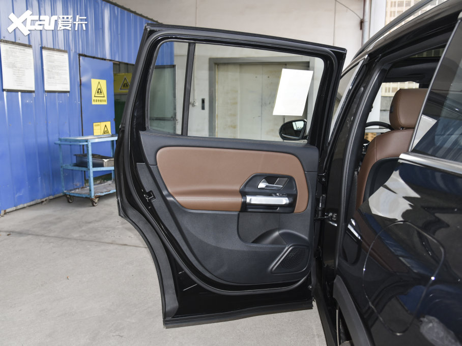 2023YGLB GLB 220 r