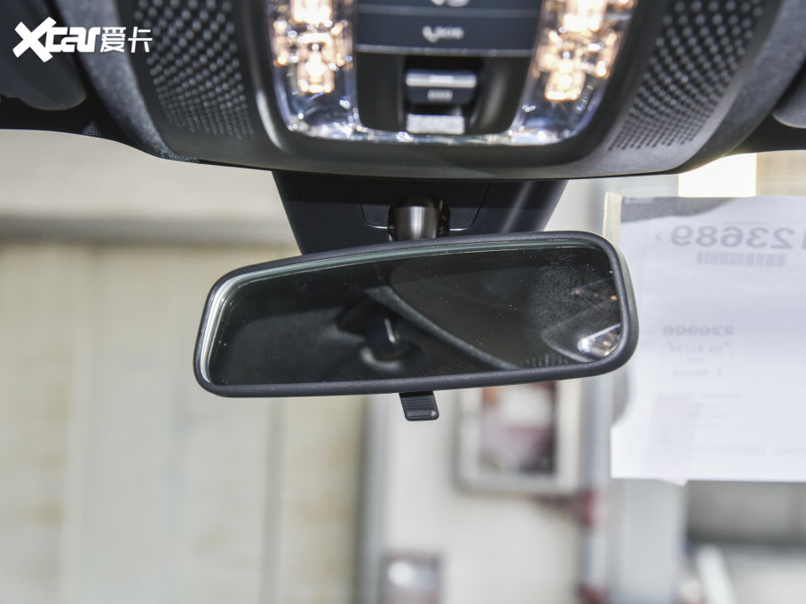 2023YGLB GLB 220 r