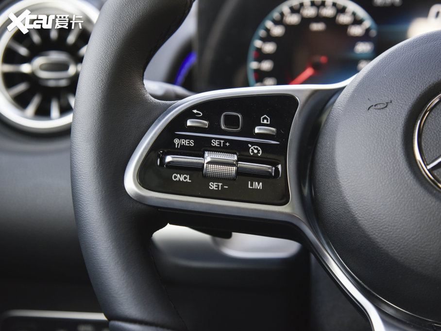 2023YGLB GLB 220 r