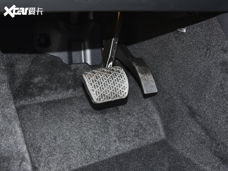 2023YGLB GLB 220 r