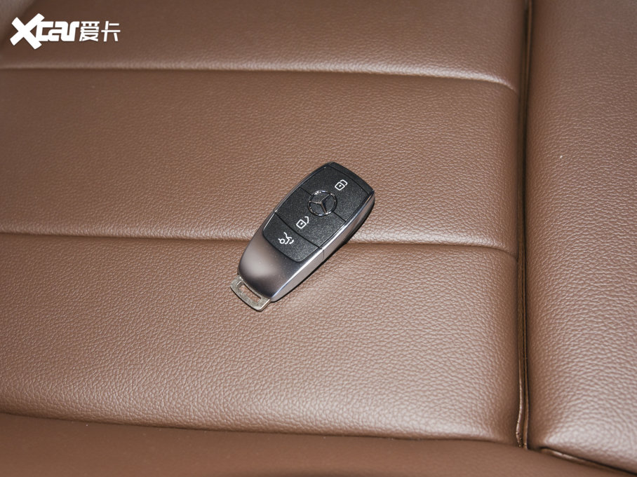 2023YGLB GLB 220 r