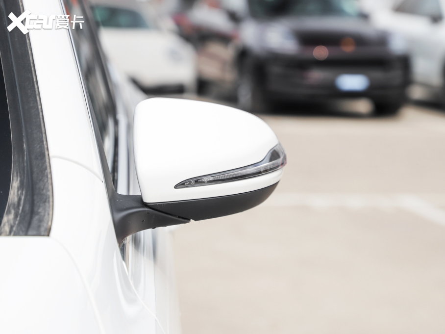 2023YGLB GLB 200 r