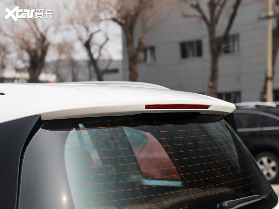 2023YGLB GLB 200 r