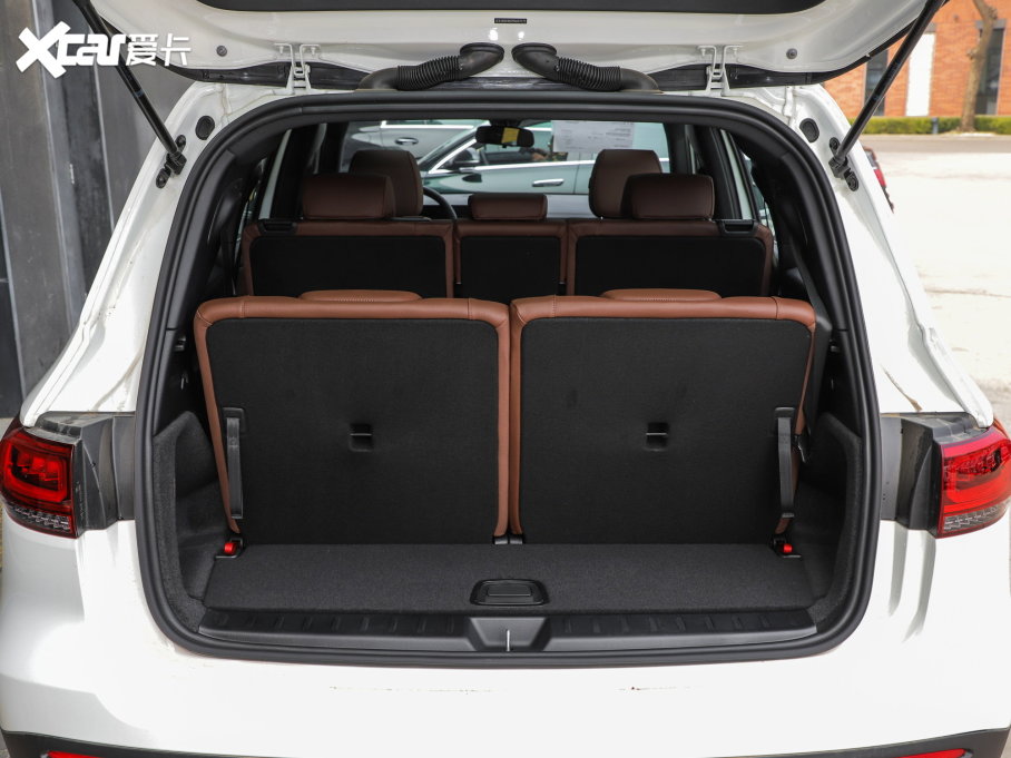 2023YGLB GLB 200 r