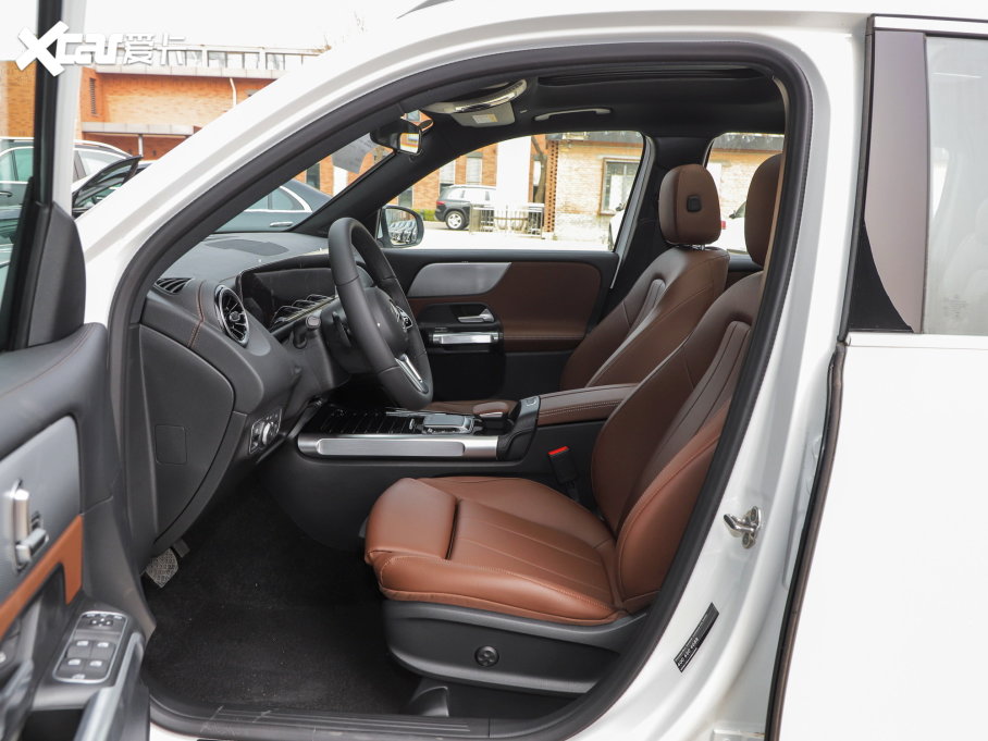 2023YGLB GLB 200 r