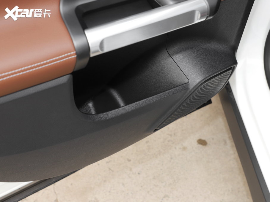 2023YGLB GLB 200 r