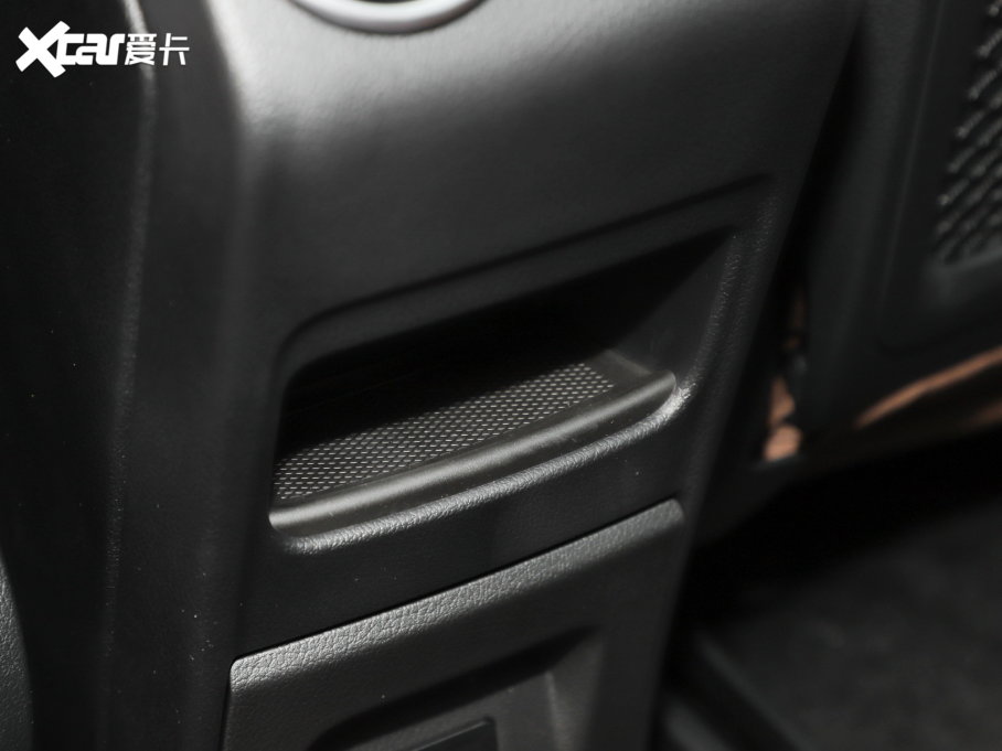 2023YGLB GLB 200 r