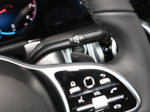 2023Ŀ GLB 200 r п؅^