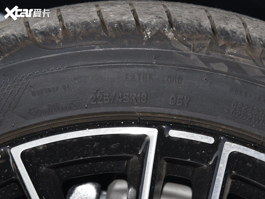 2023YC C 260 L \Ӱ