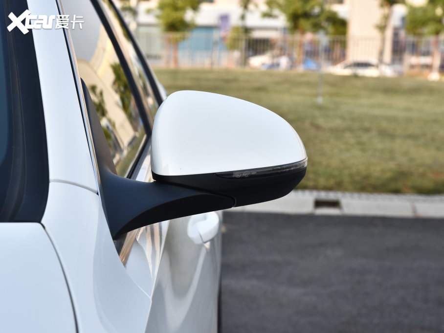 2023YC C 260 L \Ӱ