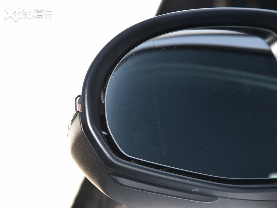 2023YC C 260 L \Ӱ