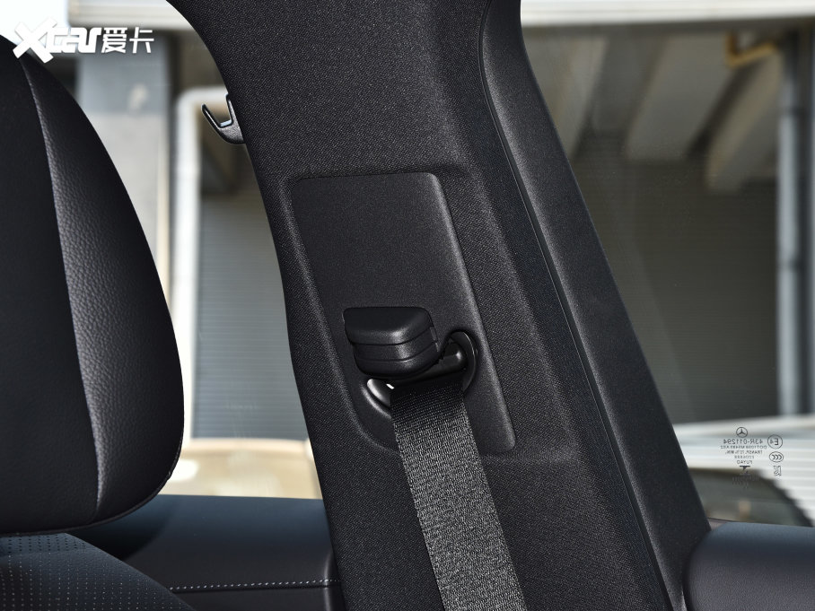 2023YC C 260 L \Ӱ