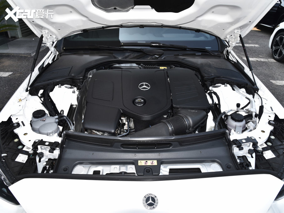 2023YC C 260 L \Ӱ