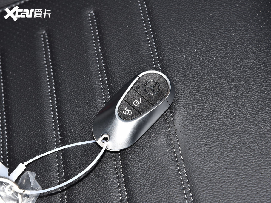 2023YC C 260 L \Ӱ