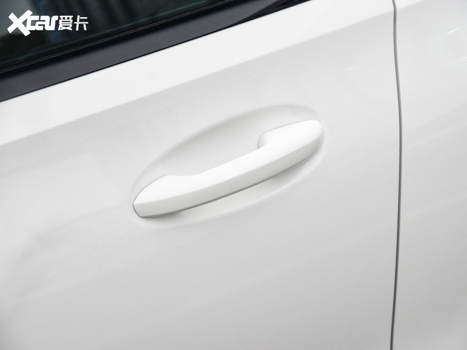 2023YC C 260 L ҹ\Ӱ