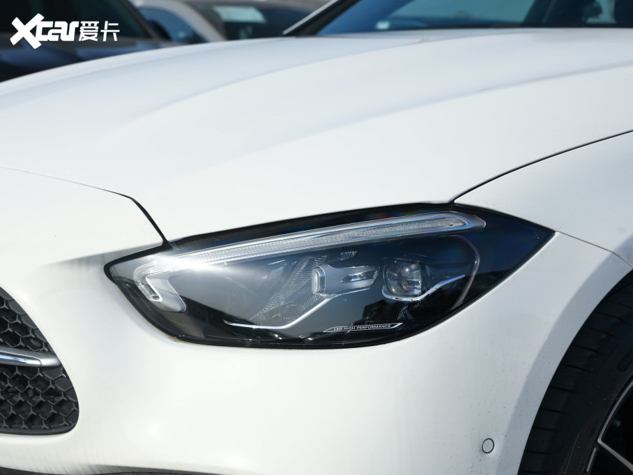 2023��YC�� C 200 L �\�Ӱ�