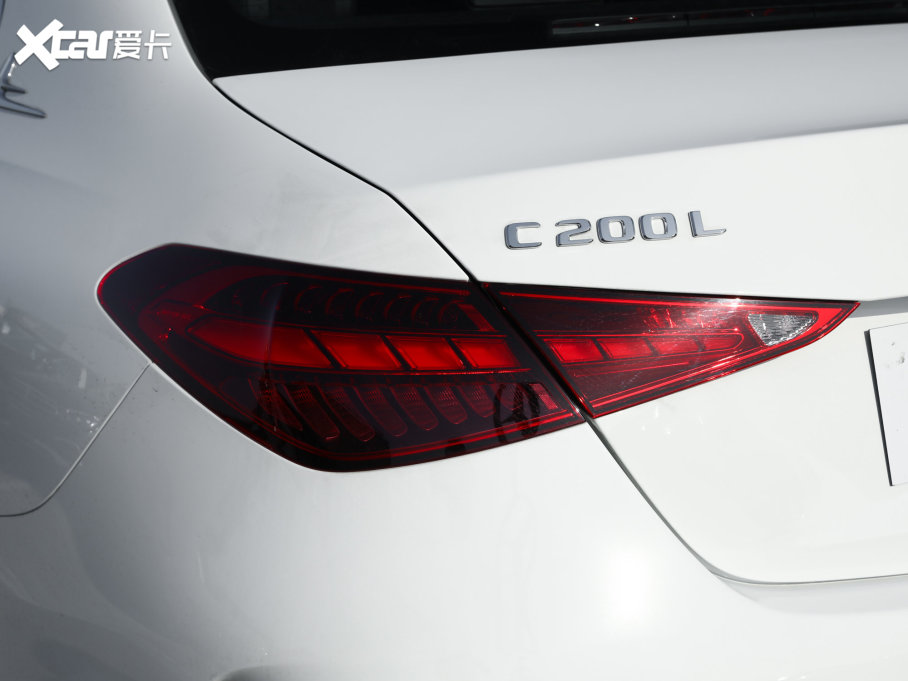 2023��YC�� C 200 L �\�Ӱ�