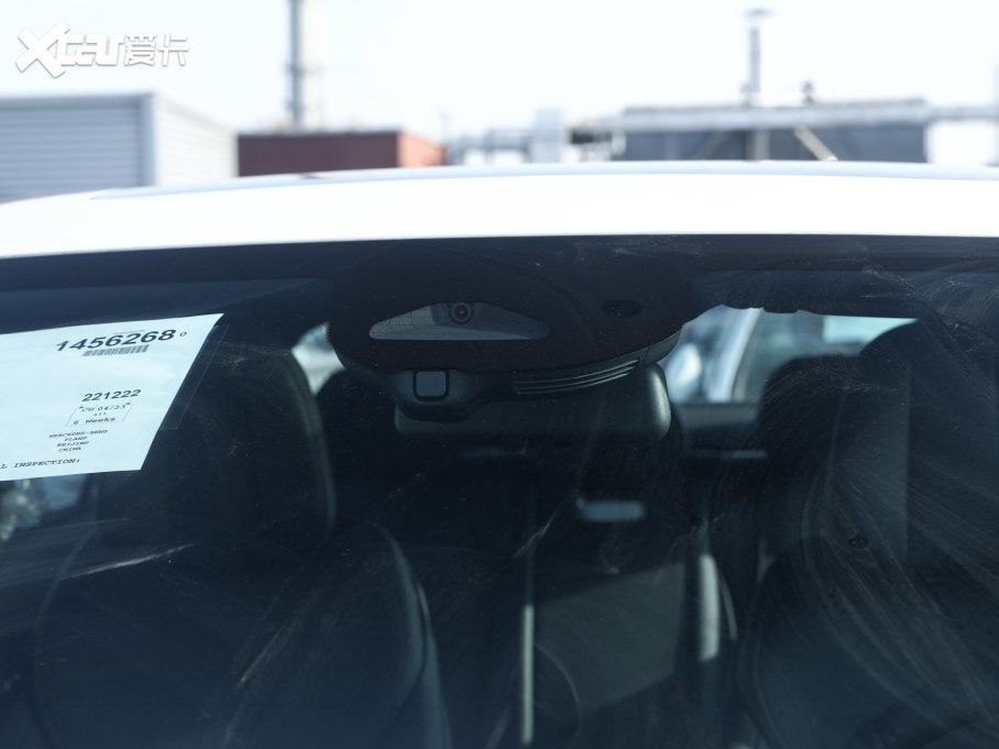 2023��YC�� C 200 L �\�Ӱ�