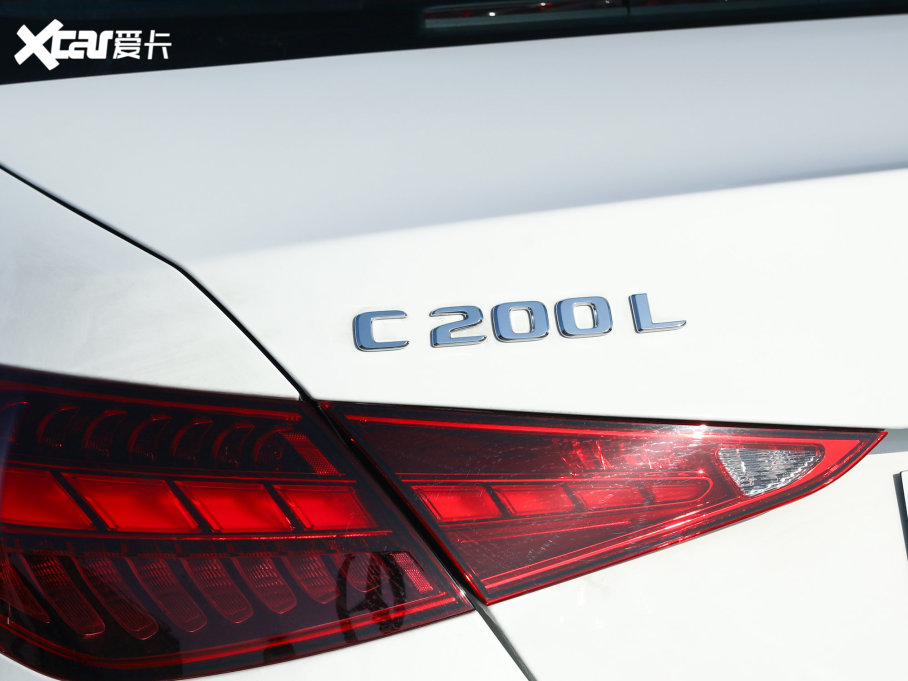 2023��YC�� C 200 L �\�Ӱ�