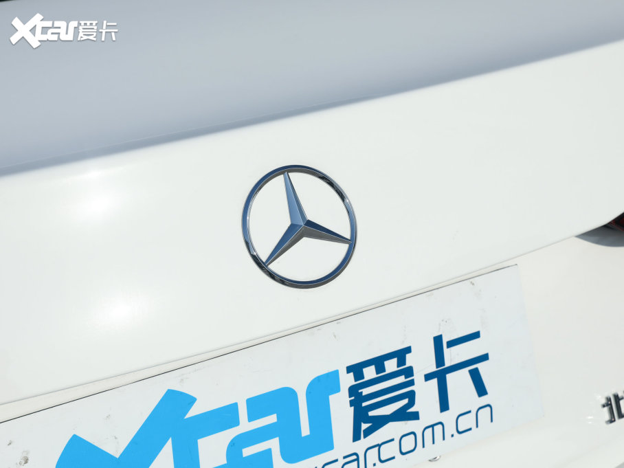 2023��YC�� C 200 L �\�Ӱ�