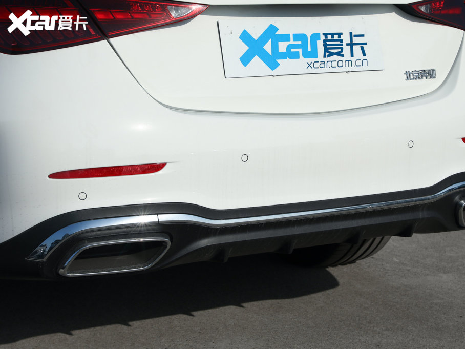 2023��YC�� C 200 L �\�Ӱ�